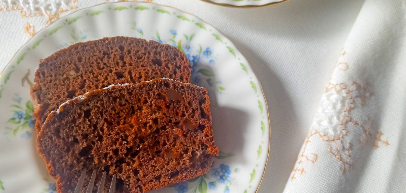 Bizcocho de peras y cacao sin gluten